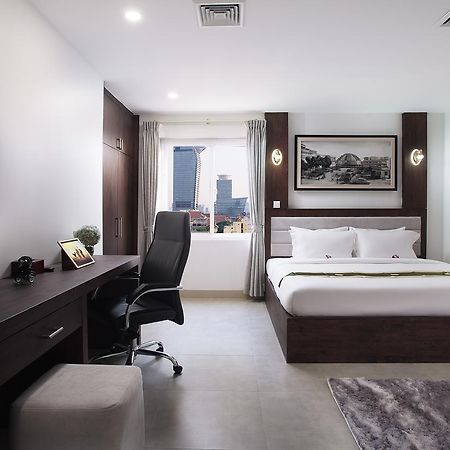 Kuch Oudom Hotel Phnom Penh Esterno foto