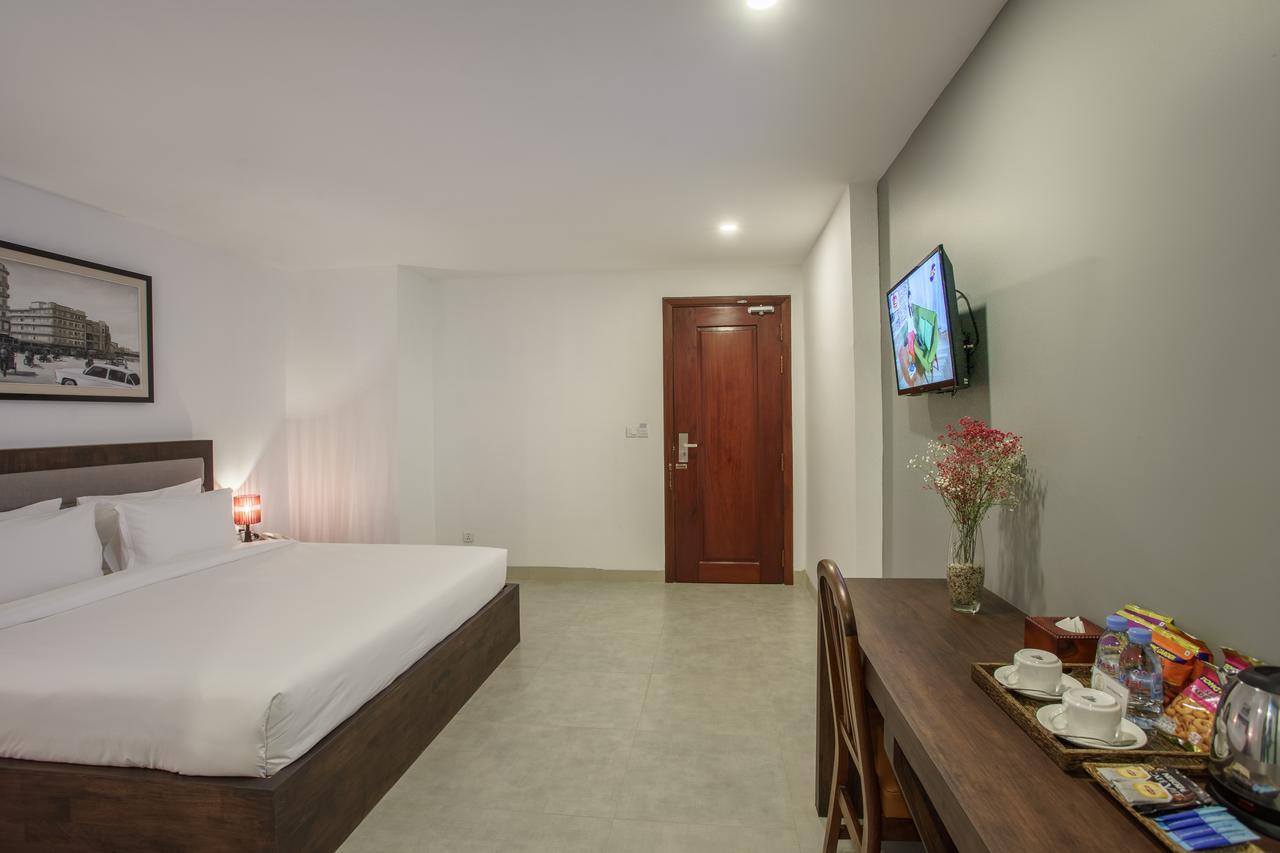 Kuch Oudom Hotel Phnom Penh Esterno foto