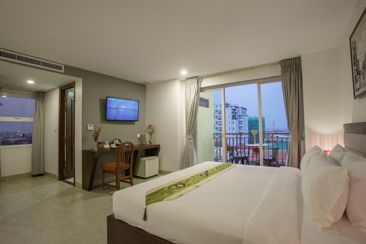 Kuch Oudom Hotel Phnom Penh Esterno foto
