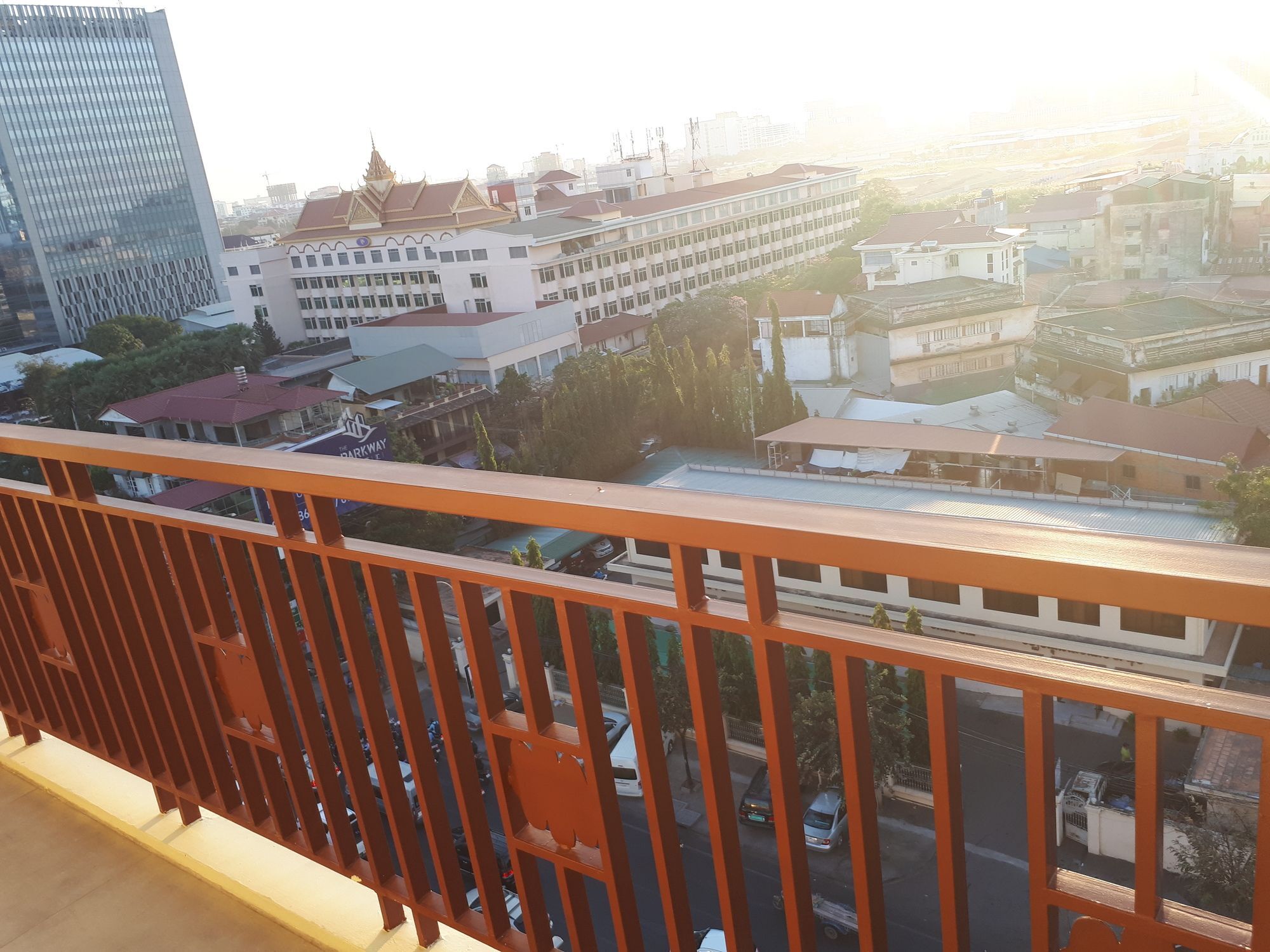 Kuch Oudom Hotel Phnom Penh Esterno foto