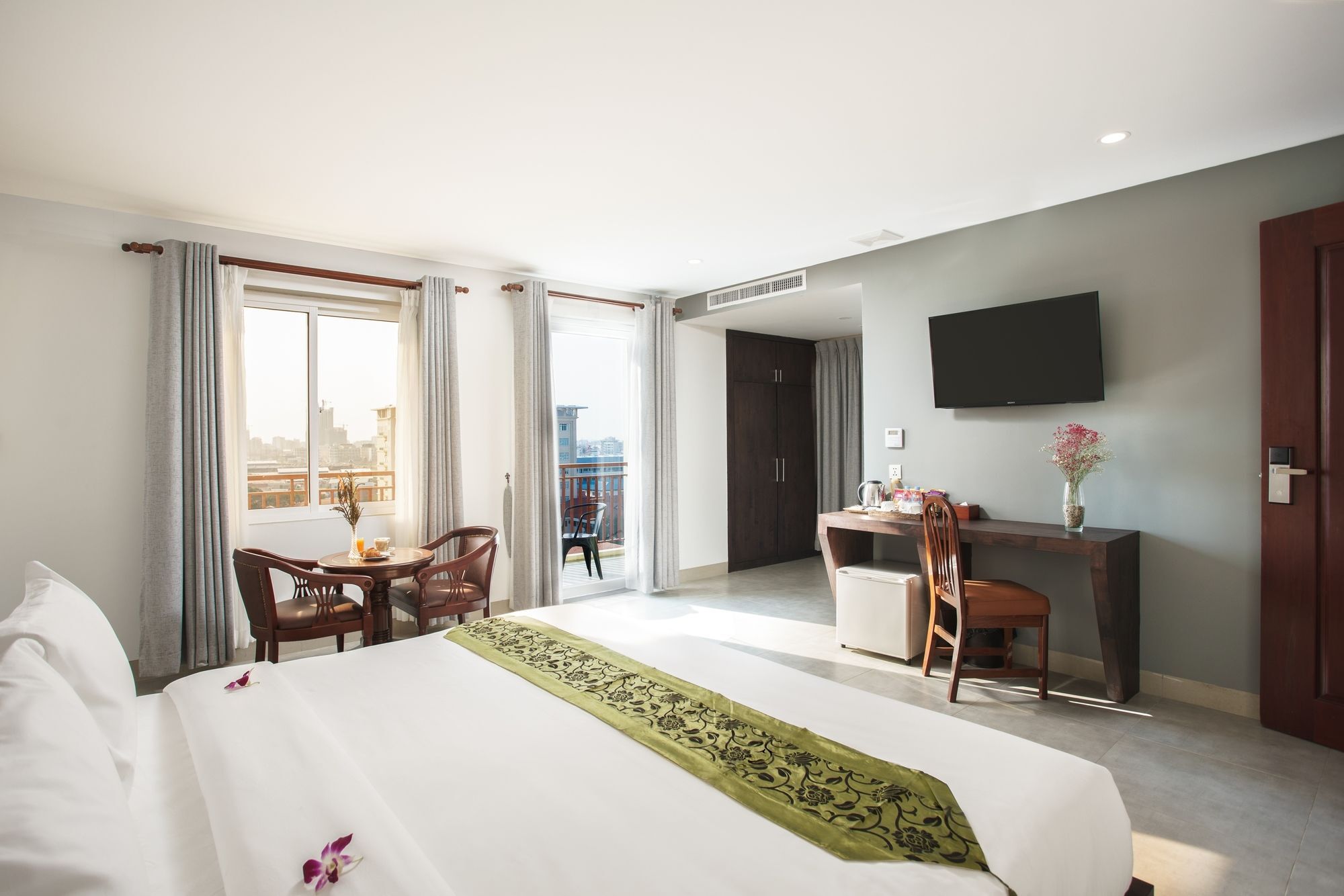 Kuch Oudom Hotel Phnom Penh Esterno foto