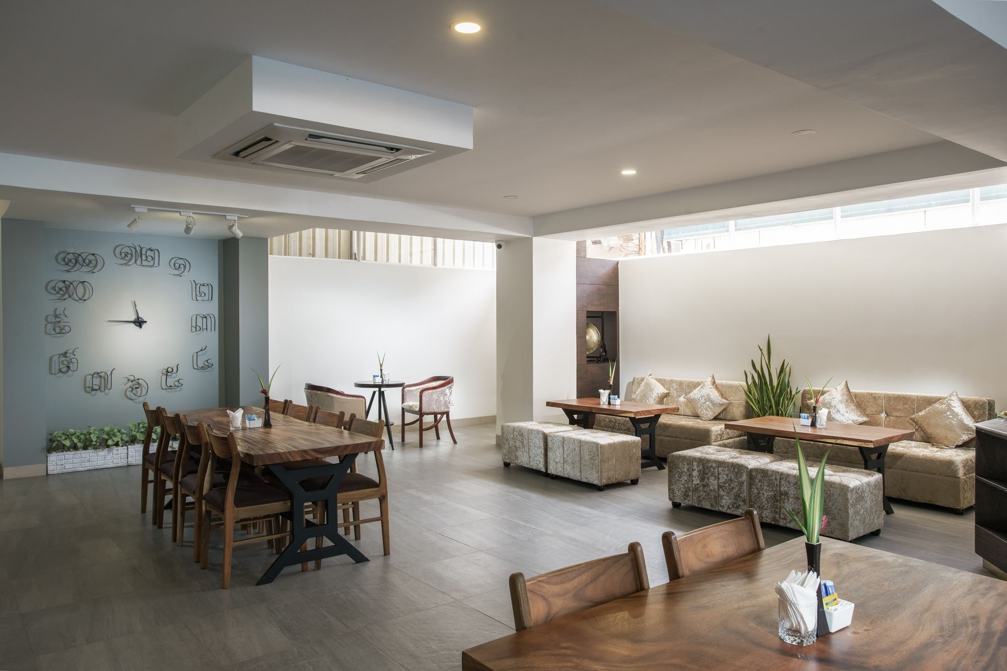 Kuch Oudom Hotel Phnom Penh Esterno foto